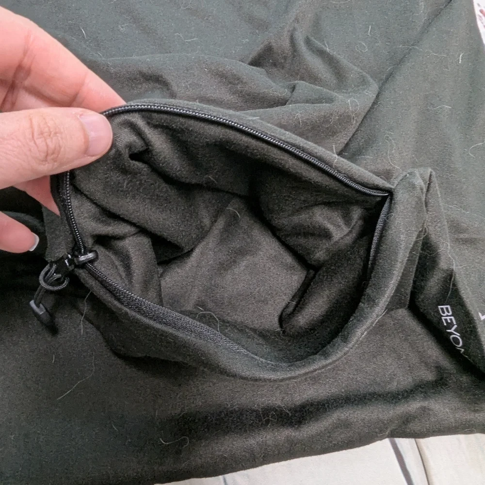 Beyond Yoga Infinity Scarf With Zipper Pocket